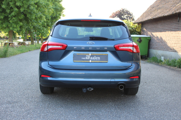 Ford FOCUS Wagon 1.0 EcoBoost Edition Business NAVI AIRCO PDC TREKHAAK 158000KM!!!