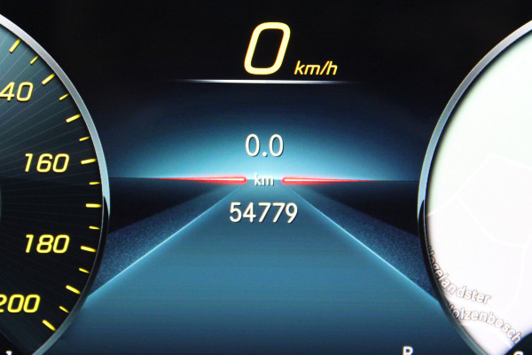 Mercedes-Benz EQB 300 4MATIC AMG Line 67 kWh SOh 97.5% PANO SFEER ILS 360CAMERA 54000KM!!!