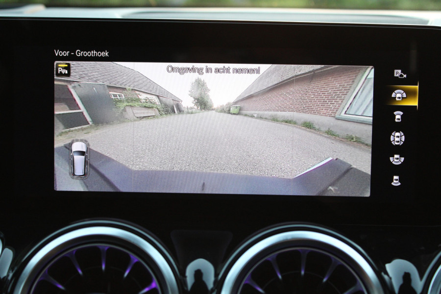 Mercedes-Benz EQB 300 4MATIC AMG Line 67 kWh SOh 97.5% PANO SFEER ILS 360CAMERA 54000KM!!!
