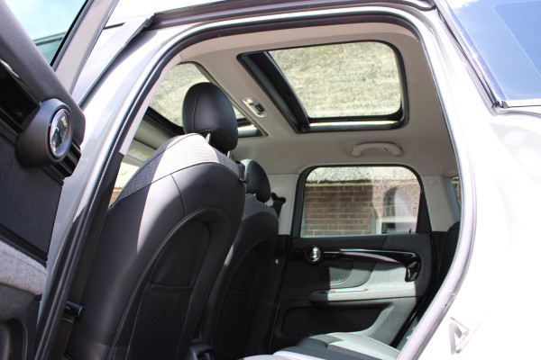 MINI Countryman 2.0 Cooper S Boardwalk Edition 180Pk PANO GR NAVI LED ECC 53000KM!!!