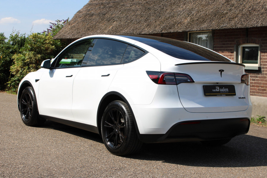 Tesla Model Y Long Range AWD 75 kWh SOh 91% PANO LEER LED 95000KM!!!