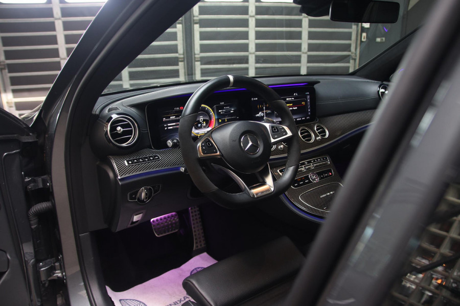 Mercedes-Benz E-Klasse AMG E63s CERAMIC-PANO-3D BURMESTER-MEMORY-HUD-360