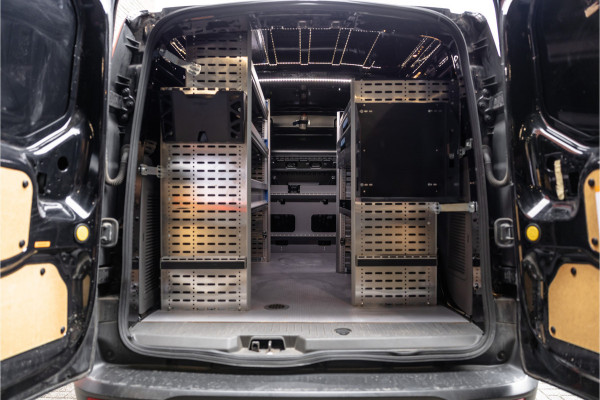 Ford Transit Connect 1.0 Ecoboost L2 | 3-Zitter | Sortimo inrichting | Navigatie | Camera | CarPlay | Stoelverwarming | Airco | MF Stuur | Dealer onderhouden | Nieuwe APK