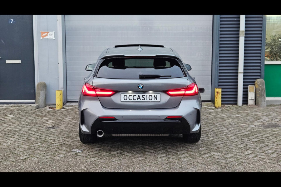 BMW 1-serie 118i M-Sport | Orig. NL | PANO | Sfeerverl. | Carplay | ACC