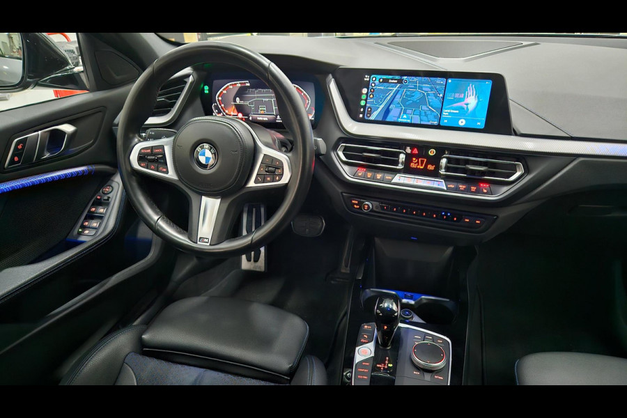 BMW 1-serie 118i M-Sport | Orig. NL | PANO | Sfeerverl. | Carplay | ACC