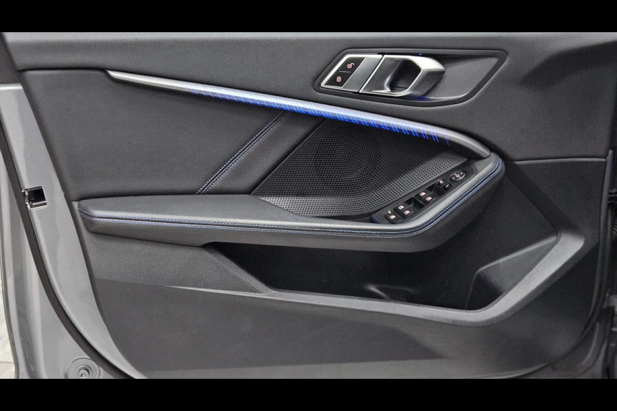 BMW 1-serie 118i M-Sport | Orig. NL | PANO | Sfeerverl. | Carplay | ACC