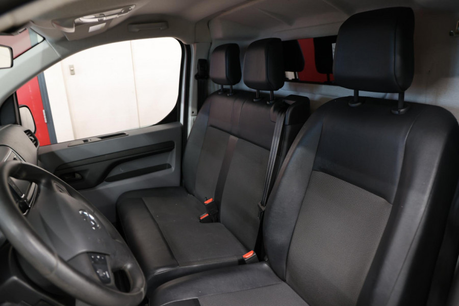 Opel Vivaro 2.0 CDTI L3H1 LANG IMPERIAAL TREKHAAK 3PERS