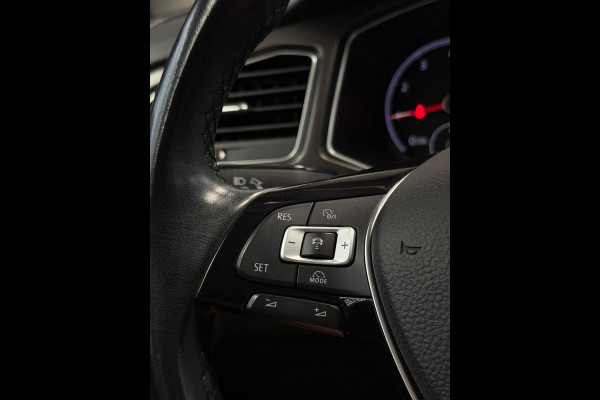 Volkswagen T-Roc 1.0 TSI Style CarPlay LED
