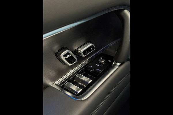 Land Rover Range Rover 3.0 P460e HSE PHEV CarPlay Luchtvering BTW