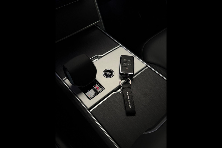 Land Rover Range Rover 3.0 P460e HSE PHEV CarPlay Luchtvering BTW