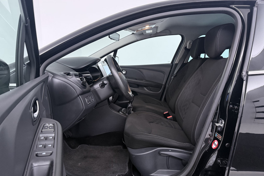 Renault Clio 0.9 TCe Limited (NAVIGATIE, CRUISE CONTROL, PARKEERSENSOREN)