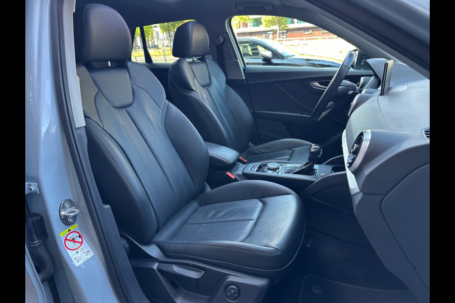 Audi Q2 35 TFSI S-Line Leer Navi Camera Carplay Pano