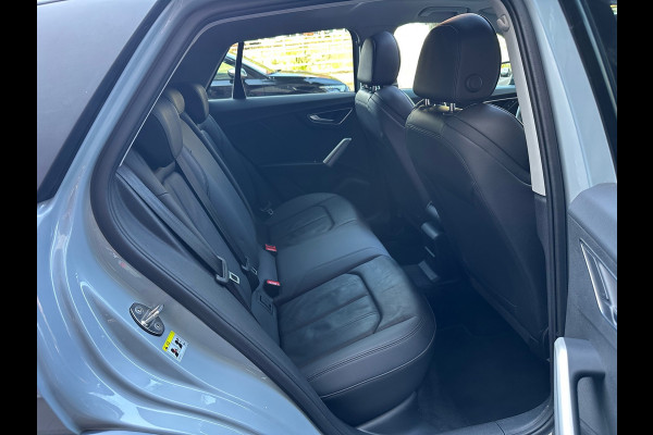 Audi Q2 35 TFSI S-Line Leer Navi Camera Carplay Pano