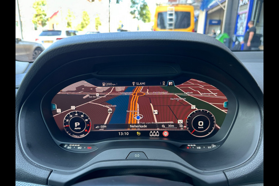 Audi Q2 35 TFSI S-Line Leer Navi Camera Carplay Pano