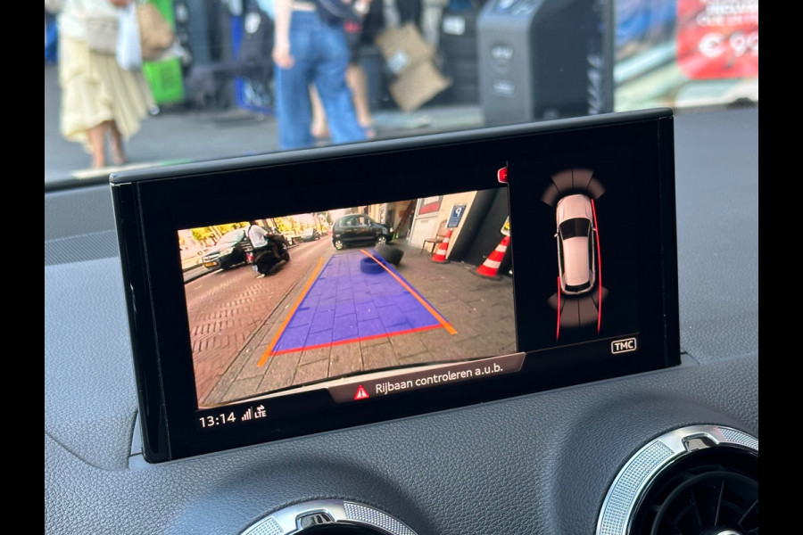 Audi Q2 35 TFSI S-Line Leer Navi Camera Carplay Pano