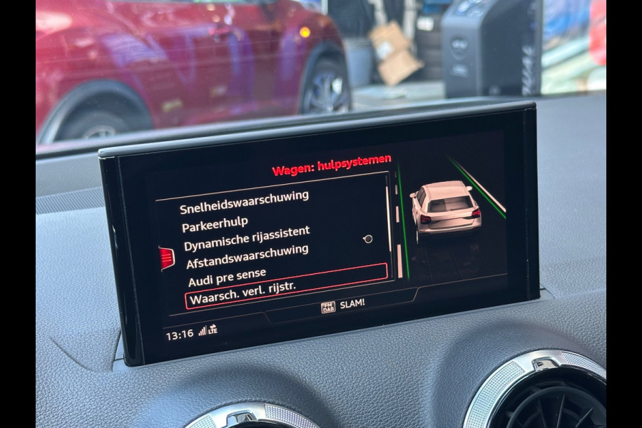 Audi Q2 35 TFSI S-Line Leer Navi Camera Carplay Pano