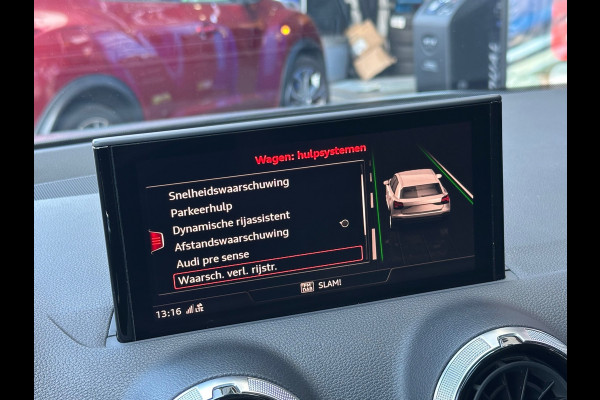 Audi Q2 35 TFSI S-Line Leer Navi Camera Carplay Pano