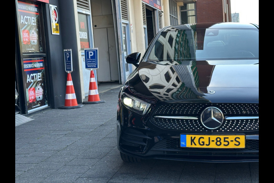 Mercedes-Benz A-Klasse 250 e Business Solution AMG Limited Carplay Sfeerverlichting