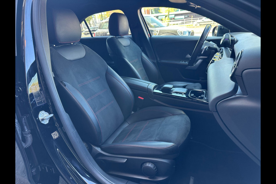 Mercedes-Benz A-Klasse 250 e Business Solution AMG Limited Carplay Sfeerverlichting