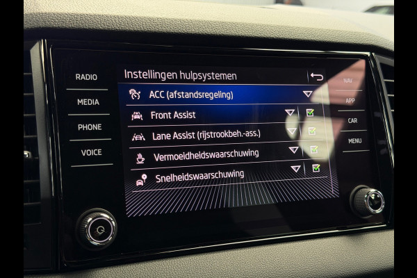Škoda Karoq 1.5 TSI ACT Sportline CarPlay Nardo