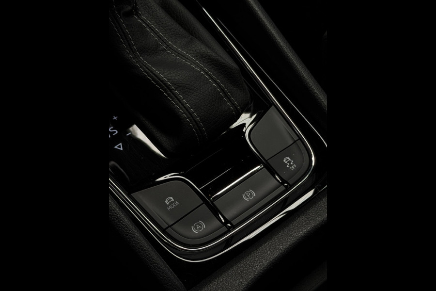 Škoda Karoq 1.5 TSI ACT Sportline CarPlay Nardo