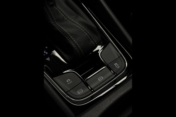 Škoda Karoq 1.5 TSI ACT Sportline CarPlay Nardo
