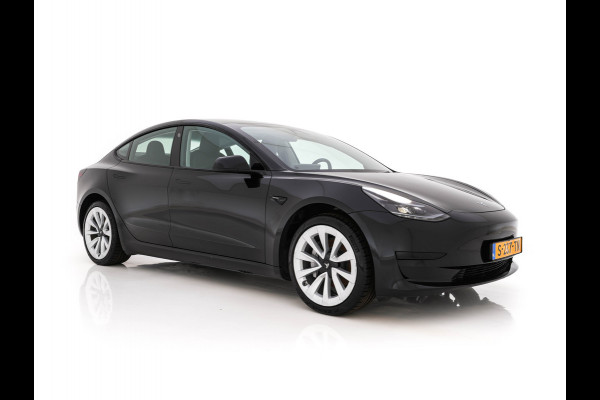 Tesla Model 3 Standard RWD Plus 60 kWh [3-Fase-11kW] {SoH-90%} (INCL-BTW) Aut. *PANO | AUTOPILOT | LEATHER | KEYLESS | FULL-LED | MEMORY-PACK | TOPVIEW | DAB | CARPLAY | DIGI-COCKPIT | LANE-ASSIST | HEATED- COMFORTSEATS | 19"ALU*