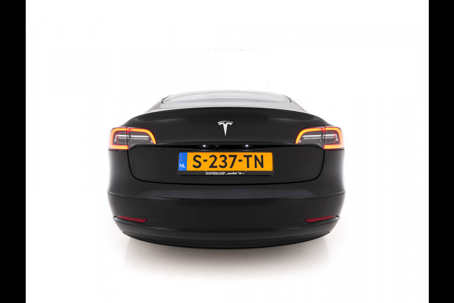 Tesla Model 3 Standard RWD Plus 60 kWh [3-Fase-11kW] {SoH-90%} (INCL-BTW) Aut. *PANO | AUTOPILOT | LEATHER | KEYLESS | FULL-LED | MEMORY-PACK | TOPVIEW | DAB | CARPLAY | DIGI-COCKPIT | LANE-ASSIST | HEATED- COMFORTSEATS | 19"ALU*