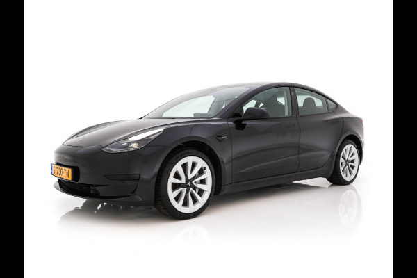 Tesla Model 3 Standard RWD Plus 60 kWh [3-Fase-11kW] {SoH-90%} (INCL-BTW) Aut. *PANO | AUTOPILOT | LEATHER | KEYLESS | FULL-LED | MEMORY-PACK | TOPVIEW | DAB | CARPLAY | DIGI-COCKPIT | LANE-ASSIST | HEATED- COMFORTSEATS | 19"ALU*