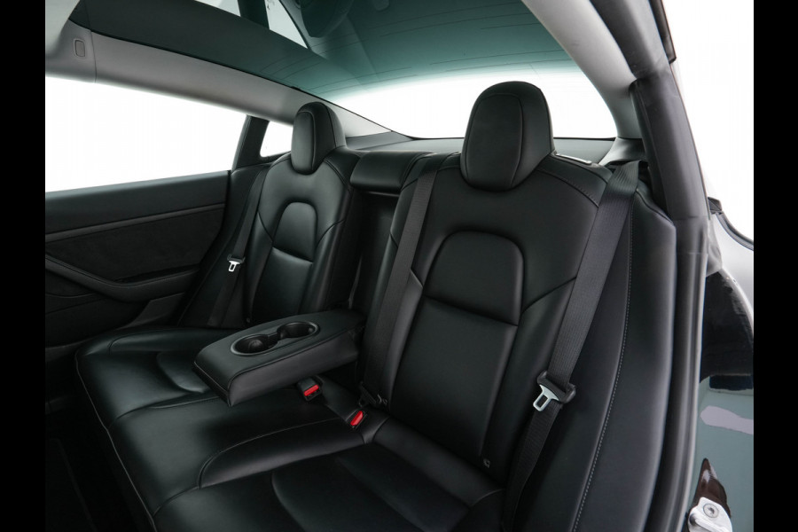 Tesla Model 3 Standard RWD Plus 60 kWh [3-Fase-11kW] {SoH-90%} (INCL-BTW) Aut. *PANO | AUTOPILOT | LEATHER | KEYLESS | FULL-LED | MEMORY-PACK | TOPVIEW | DAB | CARPLAY | DIGI-COCKPIT | LANE-ASSIST | HEATED- COMFORTSEATS | 19"ALU*