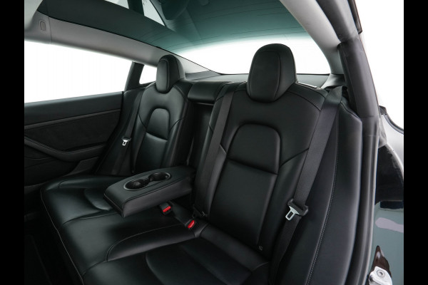 Tesla Model 3 Standard RWD Plus 60 kWh [3-Fase-11kW] {SoH-90%} (INCL-BTW) Aut. *PANO | AUTOPILOT | LEATHER | KEYLESS | FULL-LED | MEMORY-PACK | TOPVIEW | DAB | CARPLAY | DIGI-COCKPIT | LANE-ASSIST | HEATED- COMFORTSEATS | 19"ALU*