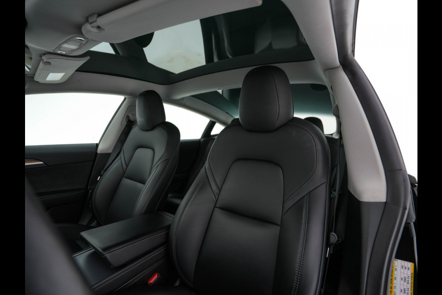 Tesla Model 3 Standard RWD Plus 60 kWh [3-Fase-11kW] {SoH-90%} (INCL-BTW) Aut. *PANO | AUTOPILOT | LEATHER | KEYLESS | FULL-LED | MEMORY-PACK | TOPVIEW | DAB | CARPLAY | DIGI-COCKPIT | LANE-ASSIST | HEATED- COMFORTSEATS | 19"ALU*