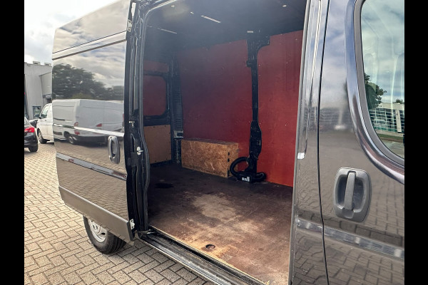 Fiat Ducato 35 2.3 MultiJet L2H2 > 177pk/Trekhaak/Cruise control/navigatie...