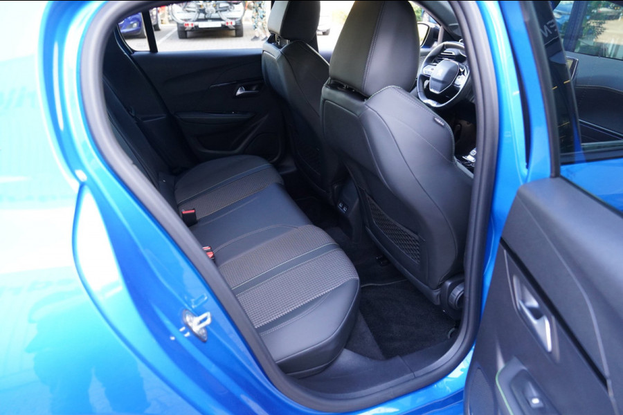 Peugeot 208 1.2 PureTech GT Pack | Prijs rijklaar incl. 12 mnd garantie | Camera Navi Bluetooth Pdc Lmv