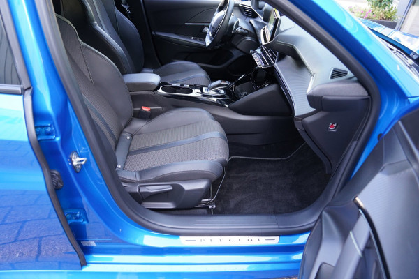 Peugeot 208 1.2 PureTech GT Pack | Prijs rijklaar incl. 12 mnd garantie | Camera Navi Bluetooth Pdc Lmv