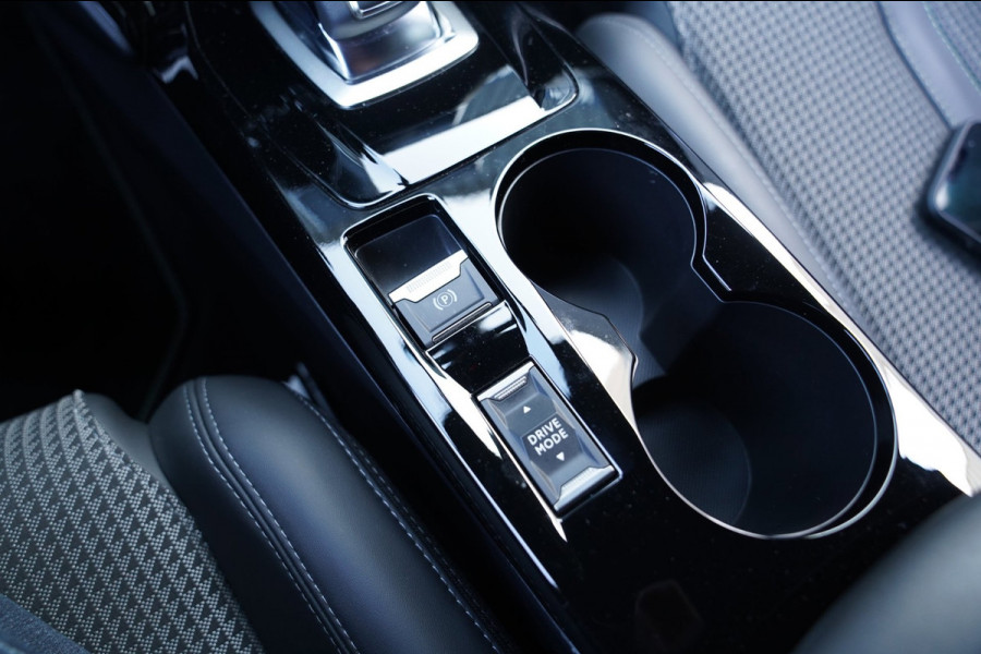 Peugeot 208 1.2 PureTech GT Pack | Prijs rijklaar incl. 12 mnd garantie | Camera Navi Bluetooth Pdc Lmv
