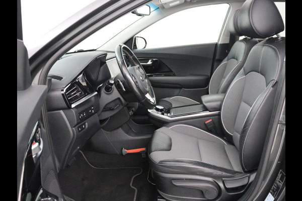 Kia e-Niro DynamicPlusLine 64 kWh | SOH 95,3% | Panoramadak | Half leder | Stuur/stoel verwarming | Adaptive cruise | Lane assist | Climate control | Carplay | Camera | Park assist | Full LED