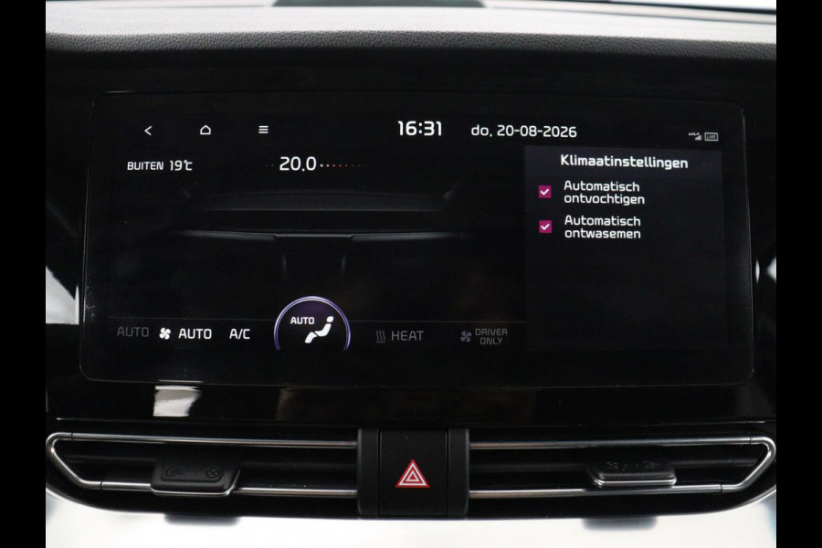 Kia e-Niro DynamicPlusLine 64 kWh | SOH 95,3% | Panoramadak | Half leder | Stuur/stoel verwarming | Adaptive cruise | Lane assist | Climate control | Carplay | Camera | Park assist | Full LED