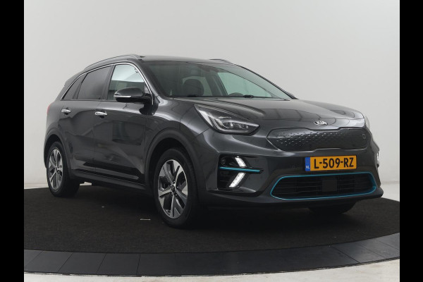 Kia e-Niro DynamicPlusLine 64 kWh | SOH 95,3% | Panoramadak | Half leder | Stuur/stoel verwarming | Adaptive cruise | Lane assist | Climate control | Carplay | Camera | Park assist | Full LED