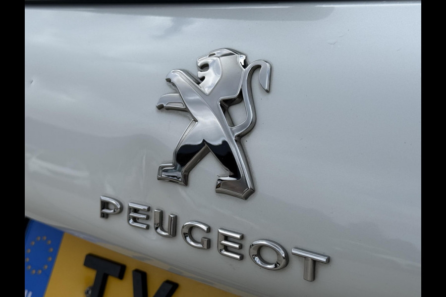 Peugeot 2008 1.2 PureTech Allure 2e Eigenaar|Navi|Pano|Carplay|Clima|Cruise|PDC|Dealer Onderhouden|APK tot 02-2027