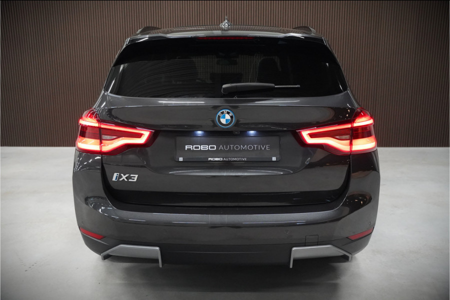 BMW iX3 High Executive 80 kWh | Panoramadak | Harman Kardon | Stoelverwarming | Adaptive Cruise Control | Head-Up Display | Memory Seat | 360 Camera | Ambiance Verlichting | Adaptief Onderstel | Adaptive LED | Trekhaak |