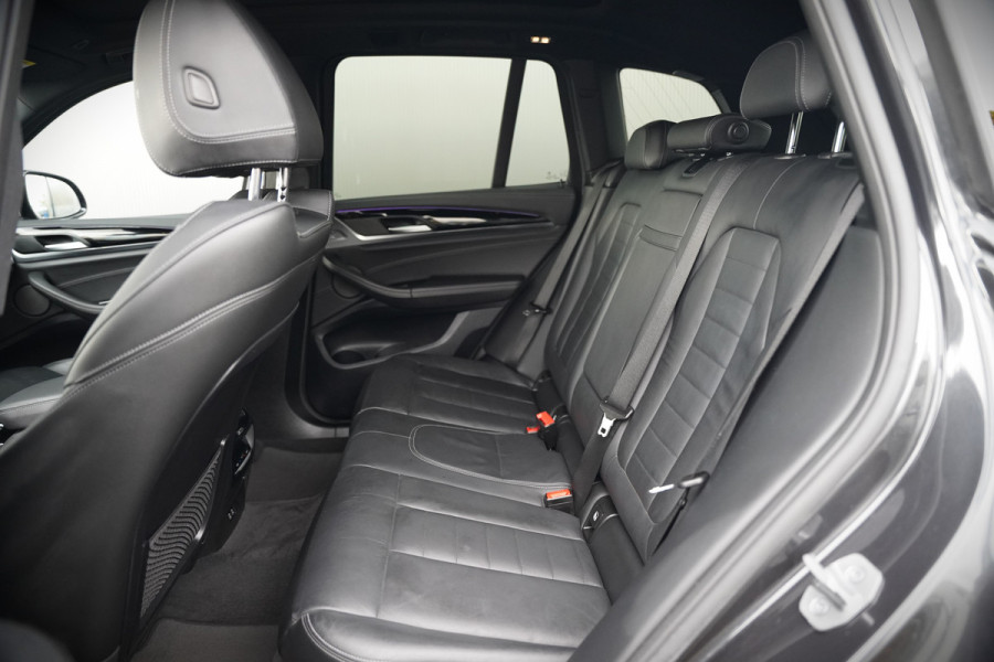 BMW iX3 High Executive 80 kWh | Panoramadak | Harman Kardon | Stoelverwarming | Adaptive Cruise Control | Head-Up Display | Memory Seat | 360 Camera | Ambiance Verlichting | Adaptief Onderstel | Adaptive LED | Trekhaak |