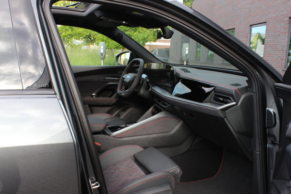Audi Q5 Sportback 2.0 TFSI e-hybrid quattro S edition Competition