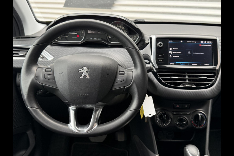 Peugeot 2008 1.2 PureTech Blue Lion 2e Eigenaar|Navi|Carplay|Airco|PDC|Cruise|D-riem vv in 2024|N.A.P|APK tot 11-2026