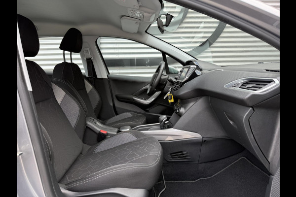 Peugeot 2008 1.2 PureTech Blue Lion 2e Eigenaar|Navi|Carplay|Airco|PDC|Cruise|D-riem vv in 2024|N.A.P|APK tot 11-2026