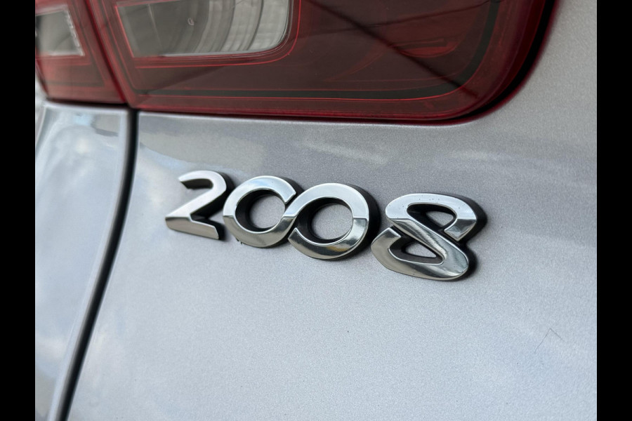 Peugeot 2008 1.2 PureTech Blue Lion 2e Eigenaar|Navi|Carplay|Airco|PDC|Cruise|D-riem vv in 2024|N.A.P|APK tot 11-2026
