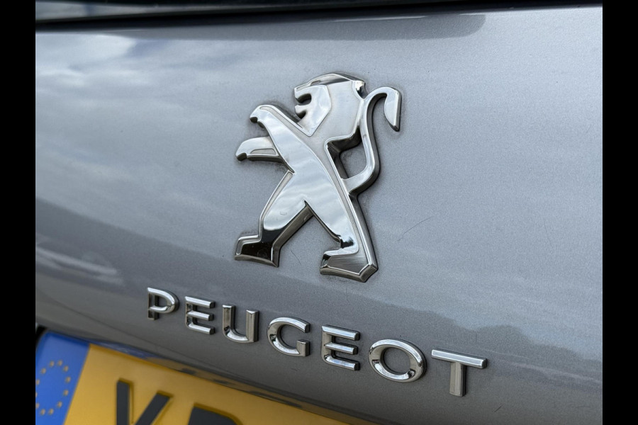 Peugeot 2008 1.2 PureTech Blue Lion 2e Eigenaar|Navi|Carplay|Airco|PDC|Cruise|D-riem vv in 2024|N.A.P|APK tot 11-2026