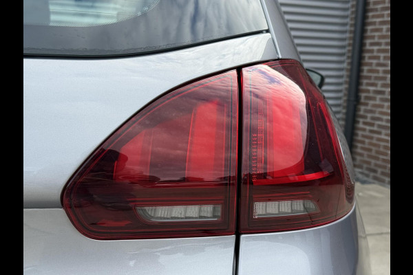 Peugeot 2008 1.2 PureTech Blue Lion 2e Eigenaar|Navi|Carplay|Airco|PDC|Cruise|D-riem vv in 2024|N.A.P|APK tot 11-2026