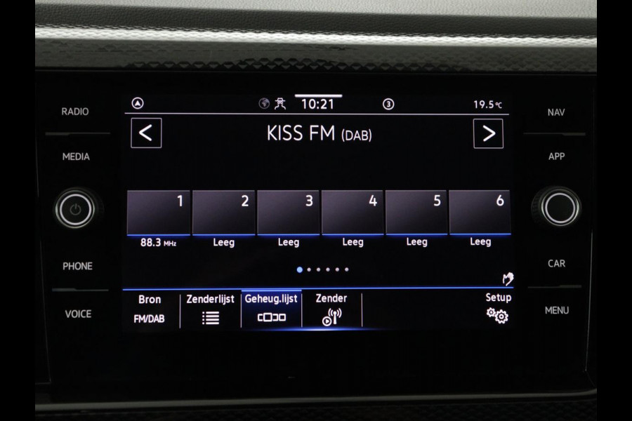 Volkswagen POLO 1.0 TSI Style | Stoelverwarming | Climate control | Carplay | Camera | Park assist | Bluetooth | Virtueel dashboard