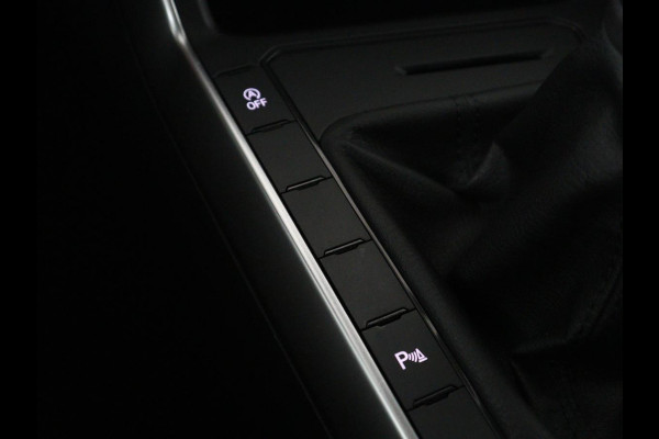 Volkswagen POLO 1.0 TSI Style | Stoelverwarming | Climate control | Carplay | Camera | Park assist | Bluetooth | Virtueel dashboard